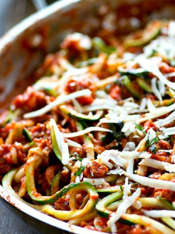 Esparguete de curgete. 5 receitas deliciosas, simples e baixas em calorias