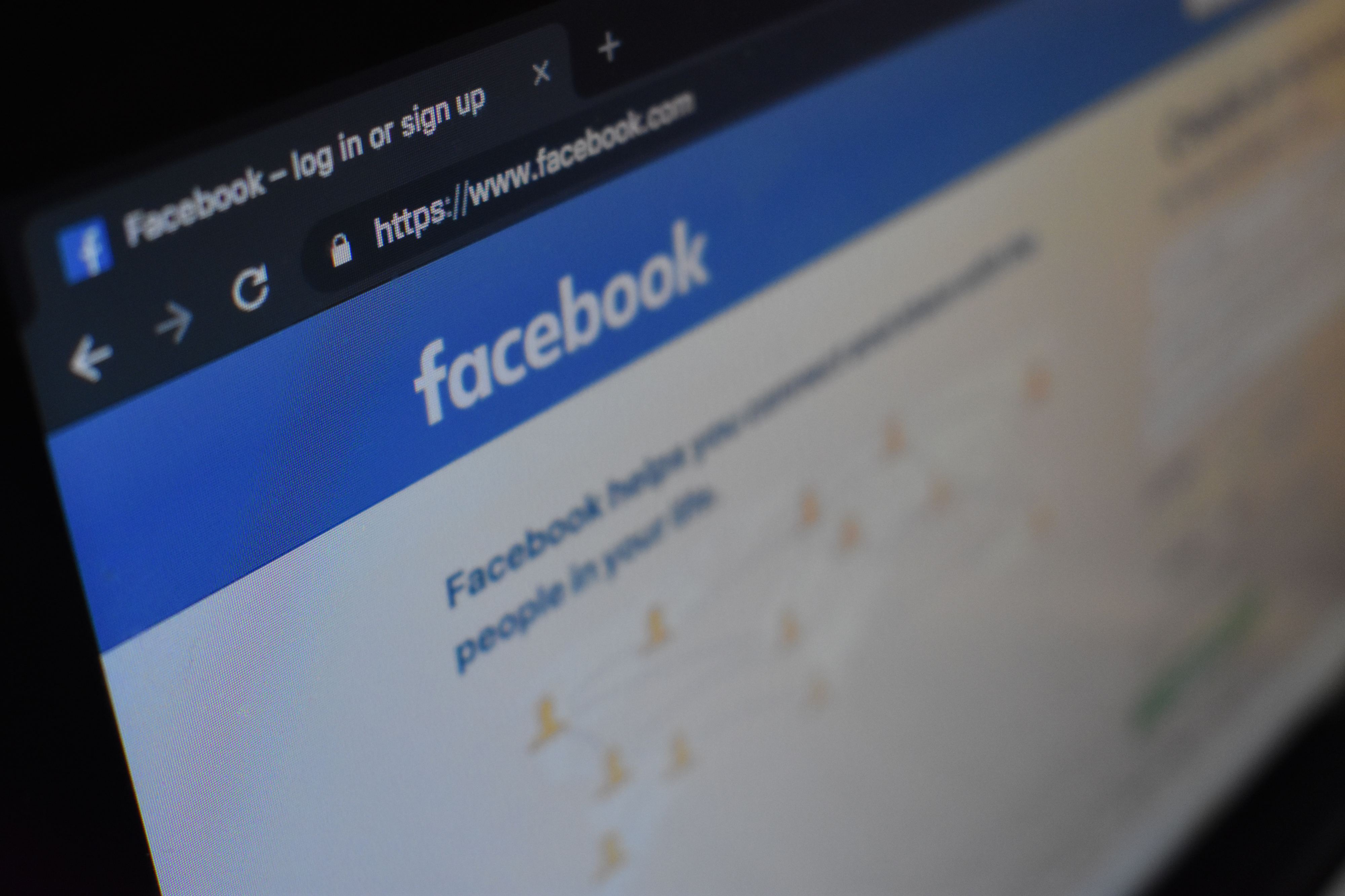 10 fake news que se tornaram virais no Facebook
