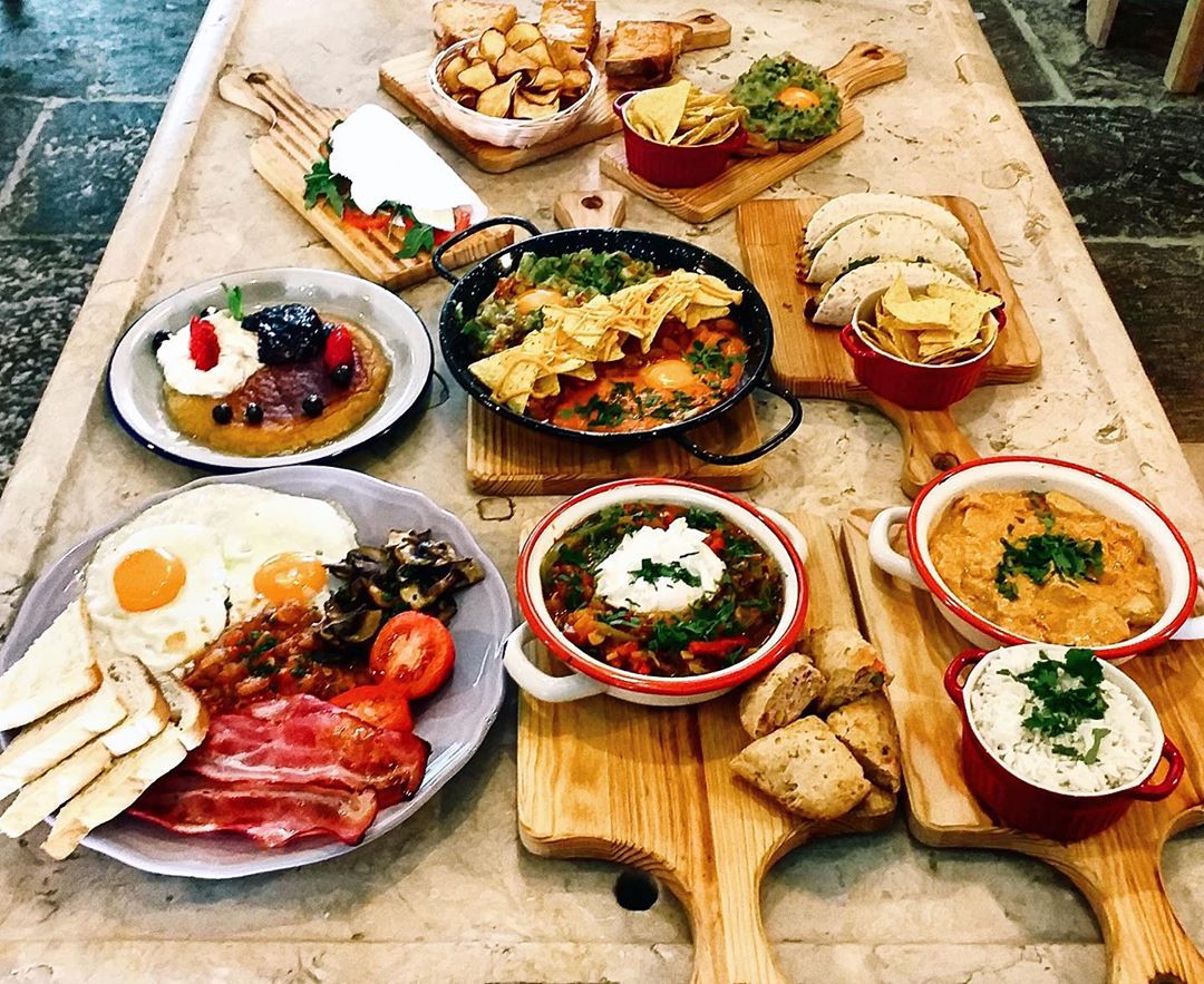 Magnolia. Este restaurante serve o mundo em forma de brunch