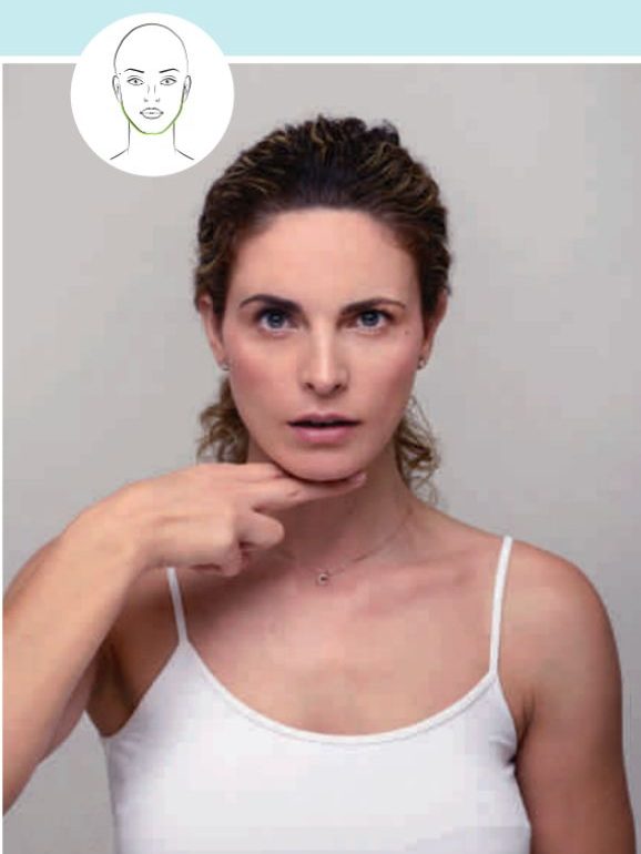 5 exercícios essenciais para ginasticar a cara (um deles é para livrar-se do duplo queixo)