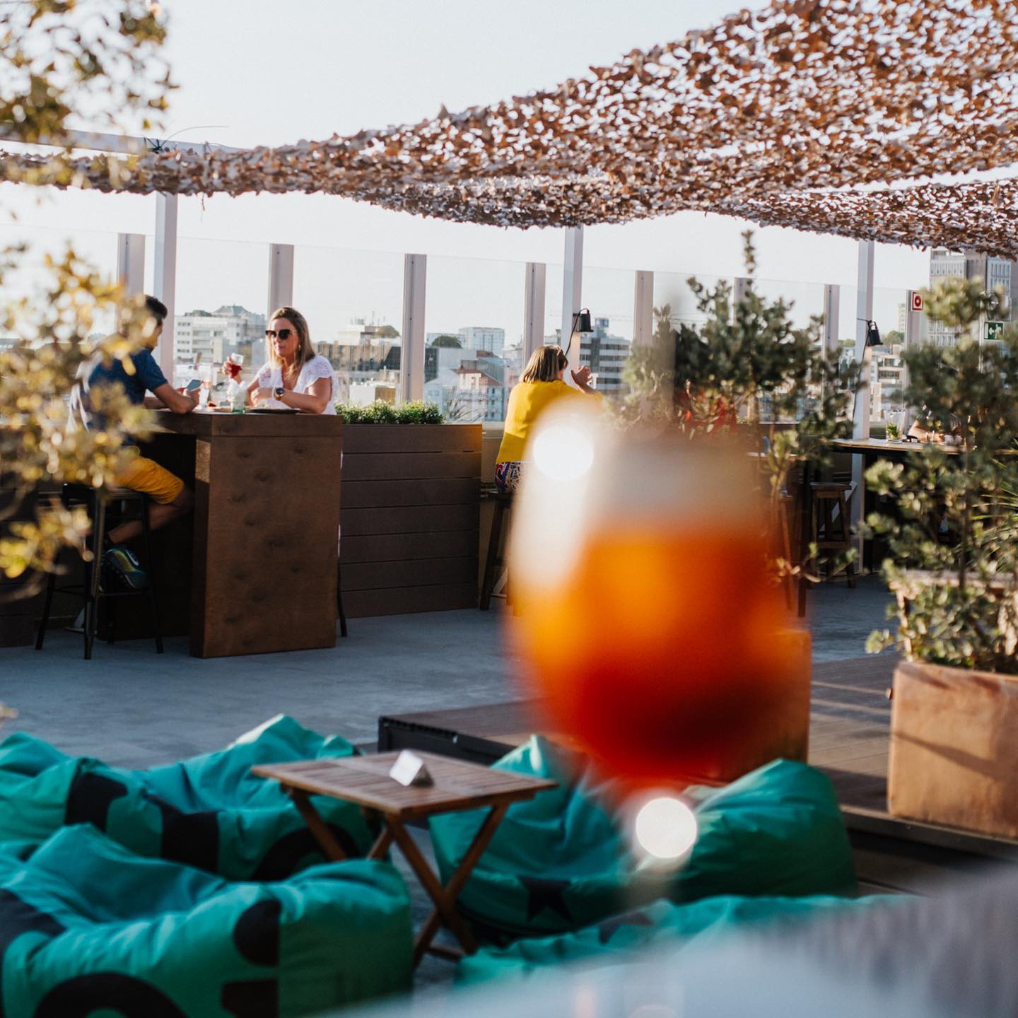 Olá, Porto! O rooftop do Via Catarina já reabriu cheio de novidades (e até há sangria com melancia)