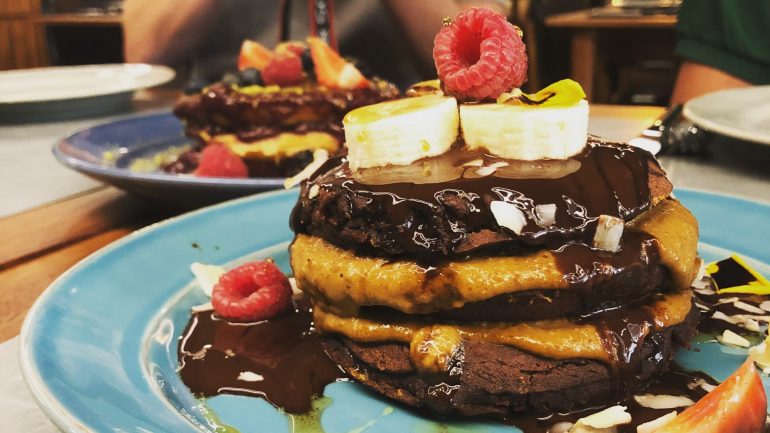 Estas são as panquecas do brunch, disponível todos os dias