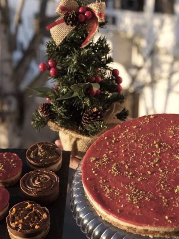 Do Bolo-Rei à tarte de amêndoa ou ao cheesecake. 13 sítios para encomendar doces saudáveis para o Natal