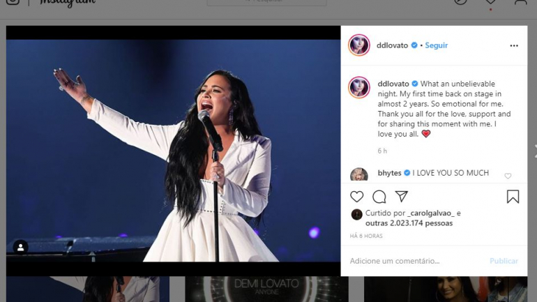 Demi Lovato emociona-se a cantar “Anyone” na cerimónia dos Grammys