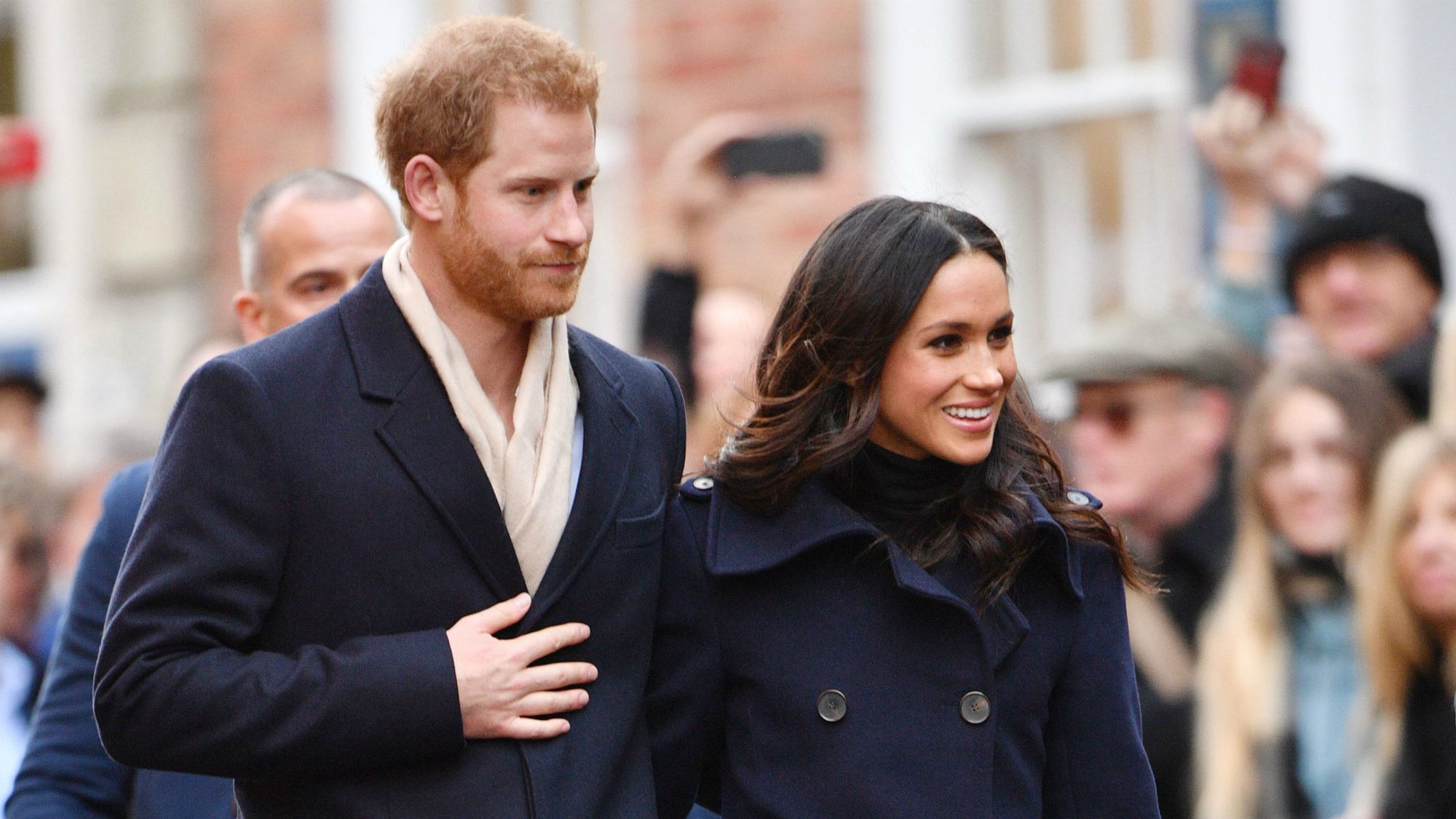 Mal pode esperar pelo casamento real de Harry e Megan? Isto é o que pode ver na Netflix