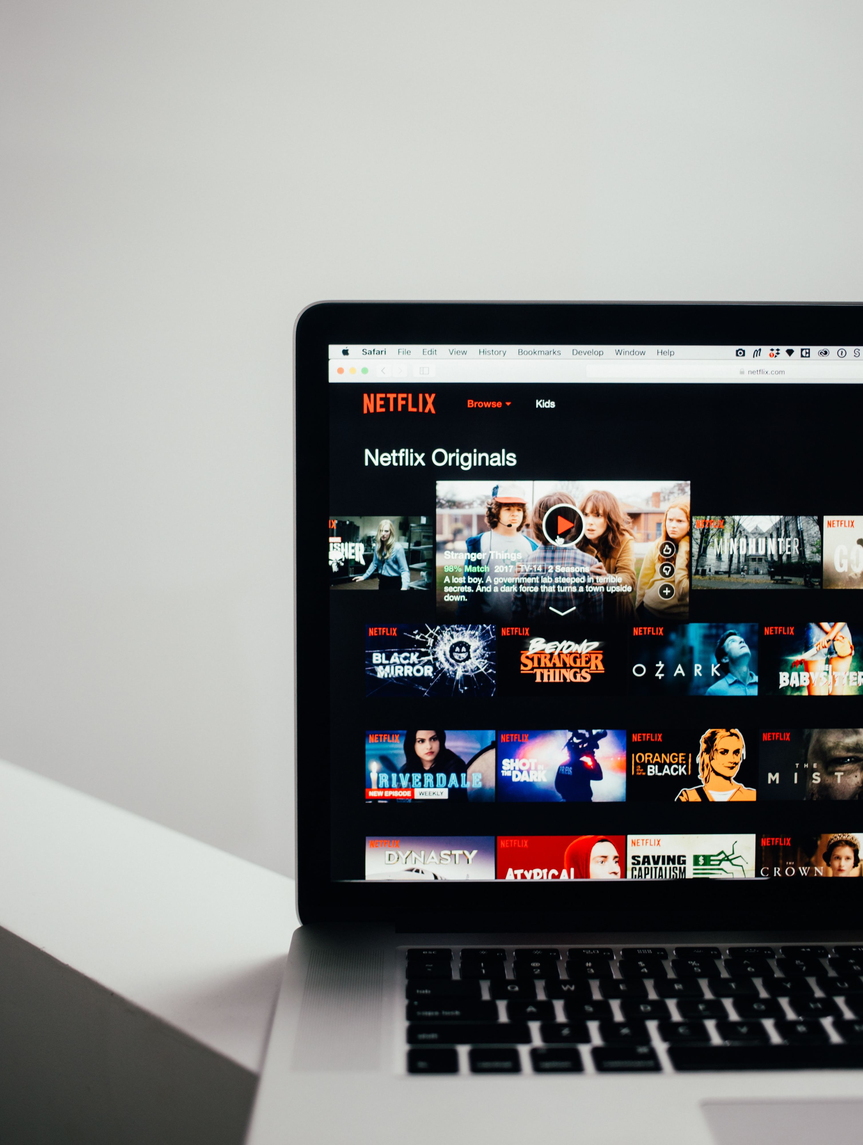 Netflix. Há uma forma de parar a reprodução automática de episódios
