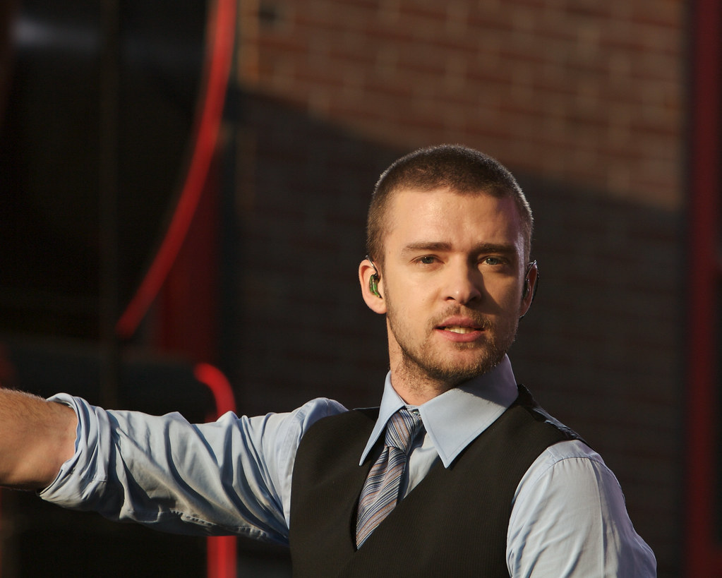 Justin Timberlake queixa-se por ter que cuidar do filho 24 horas por dia — e as reações não se fazem esperar