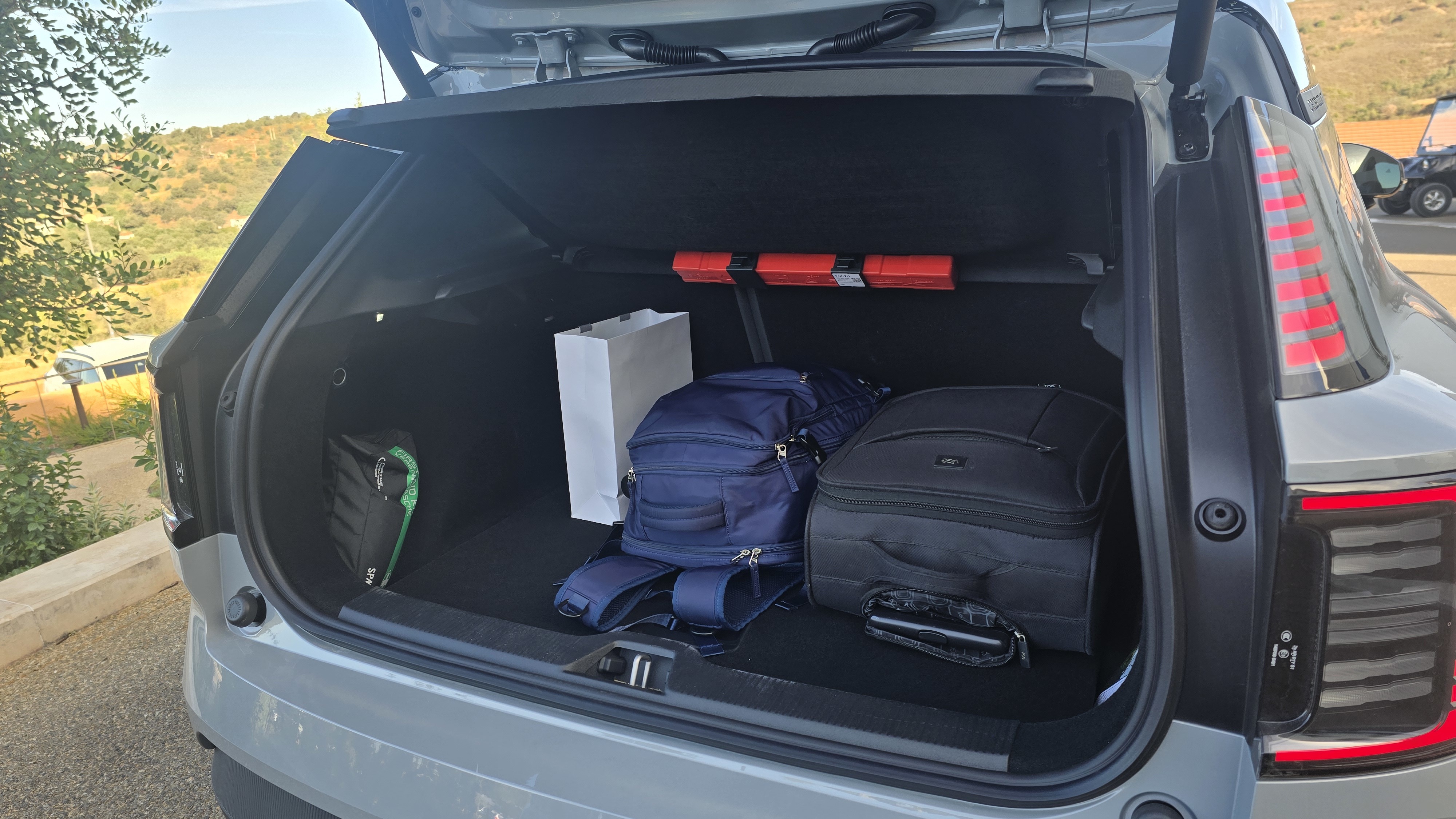 VOLVO EX30 CROSS COUNTRY VOLVO EX30 CROSS COUNTRY