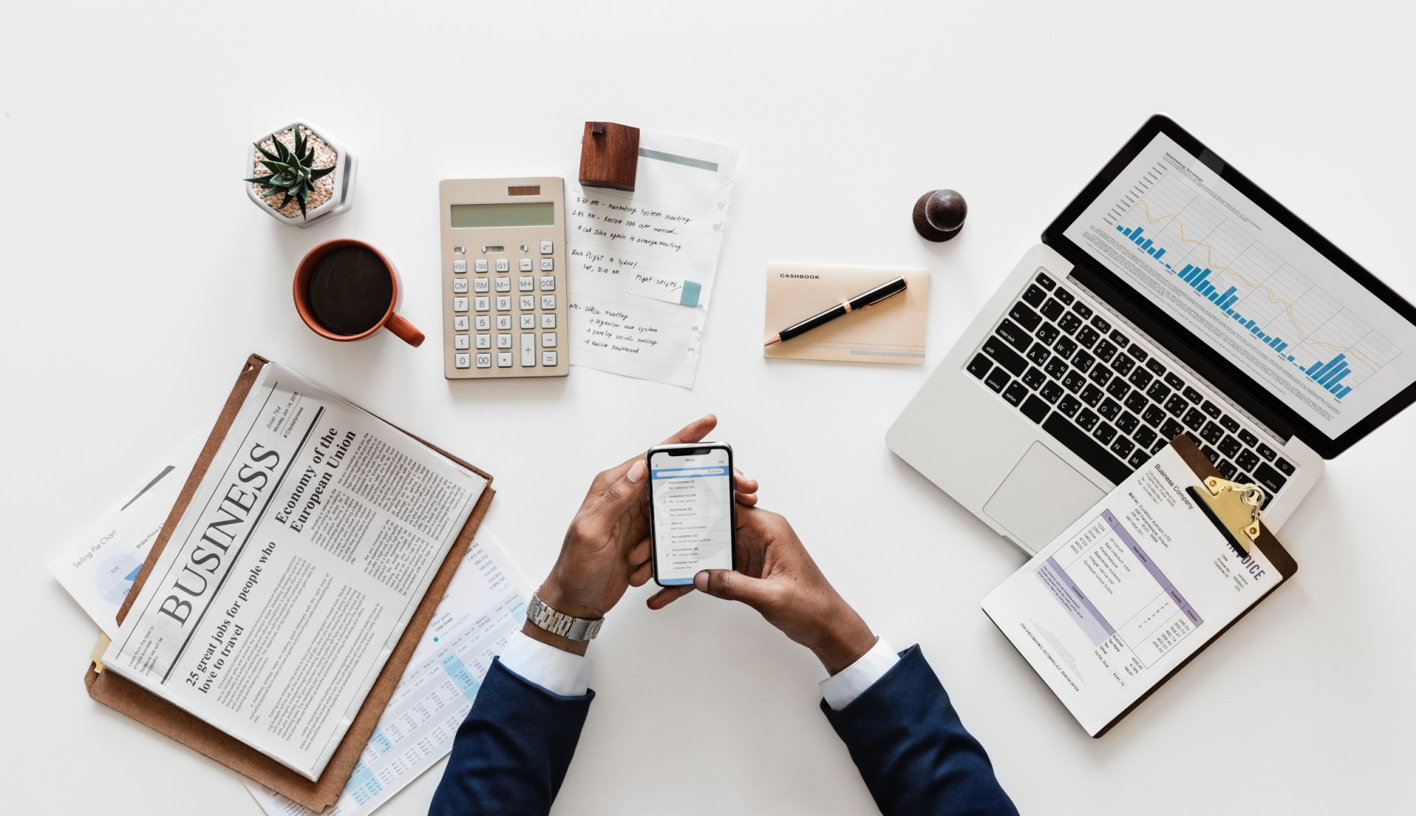 Especialista dá-lhe 9 dicas para não procrastinar durante o trabalho