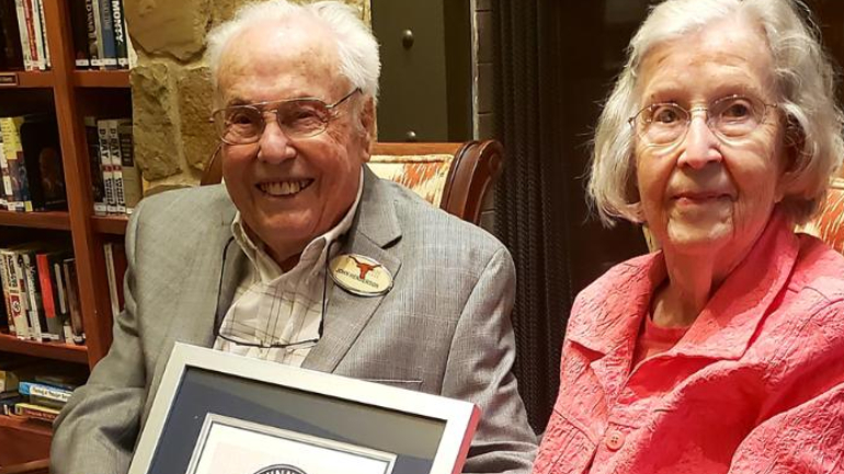 Casal mais velho do mundo comemora 80.º aniversário de casamento