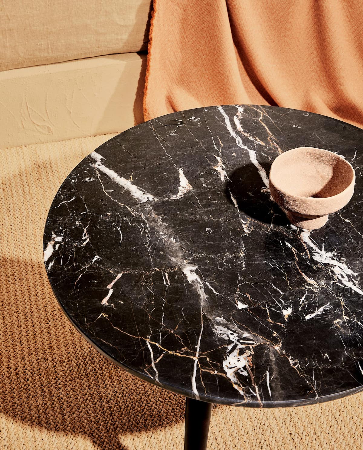 12 artigos da Zara Home que estão em saldos e são perfeitos para redecorar a sua casa (a partir de 5,99€)
