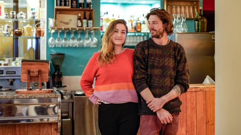 Monica Graulund tem 27 anos e veio da Austrália para abrir o restaurante com o namorado Vasco, de 29 anos.