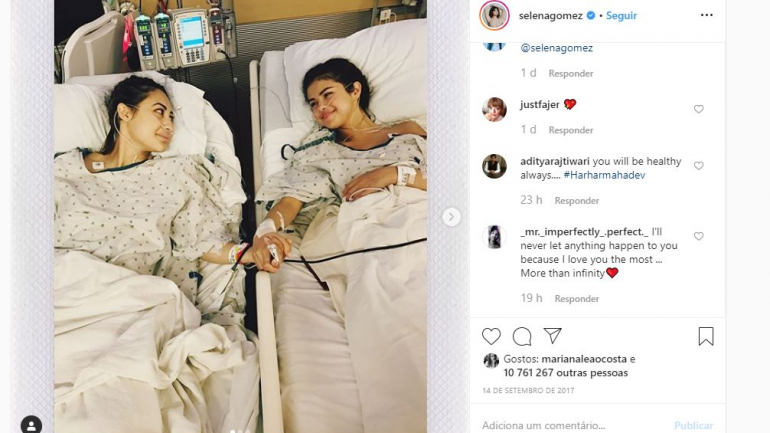 Selena Gomez mostra pela primeira vez tatuagem simbólica