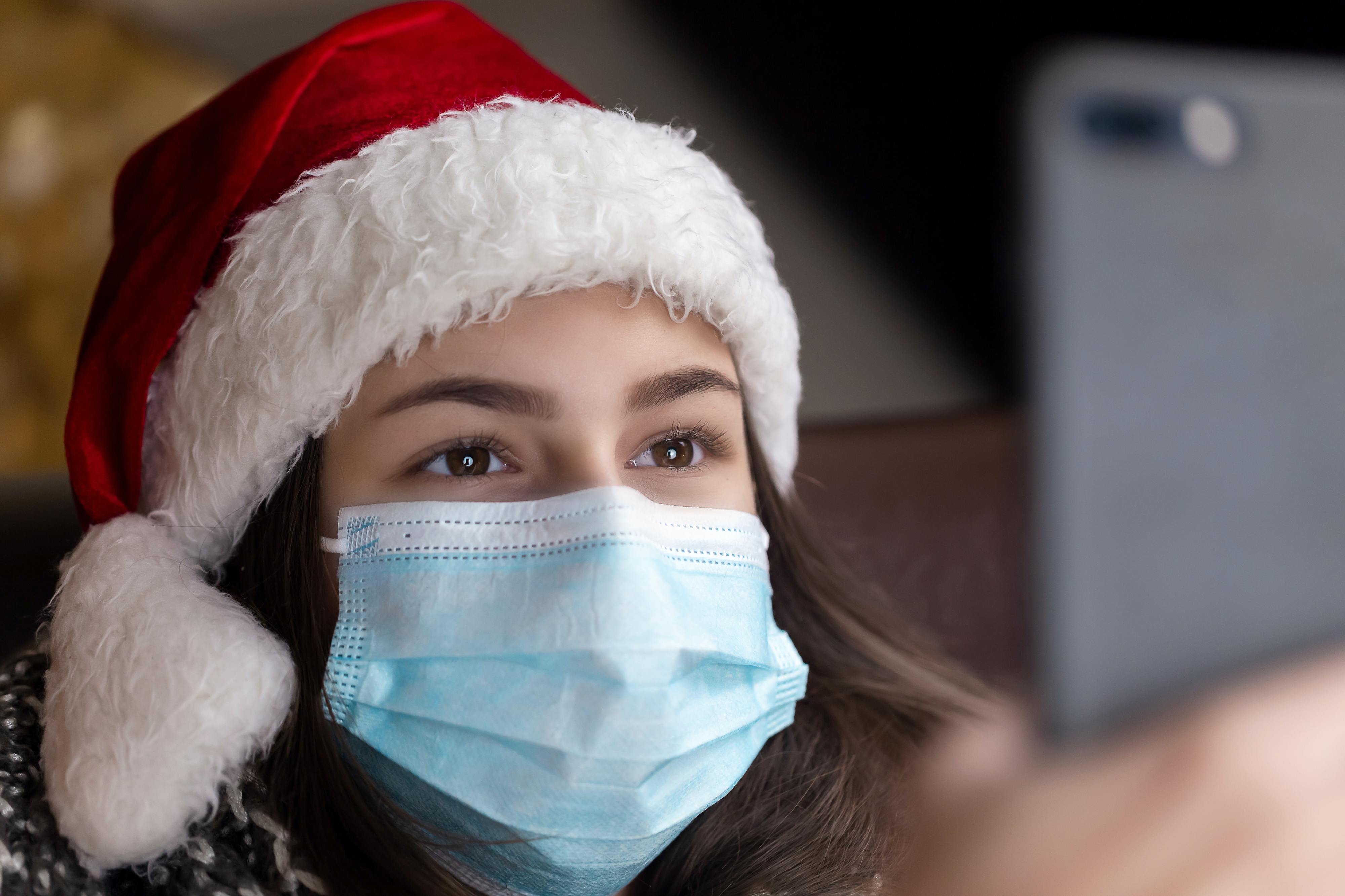 Máximo de 6 pessoas à mesa e restrições na circulação. Governo prepara medidas para o Natal