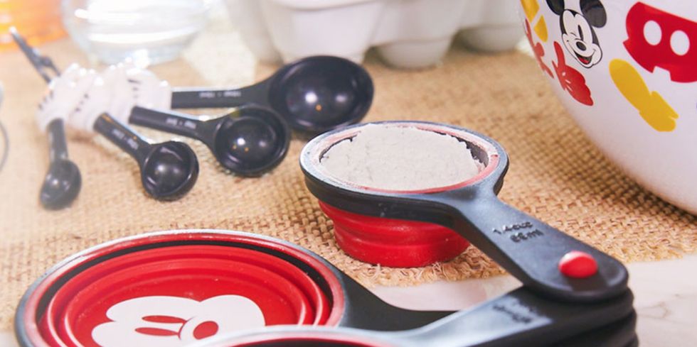 A nova linha de produtos de cozinha do Mickey perfeita para pôr os miúdos a cozinhar com os pais