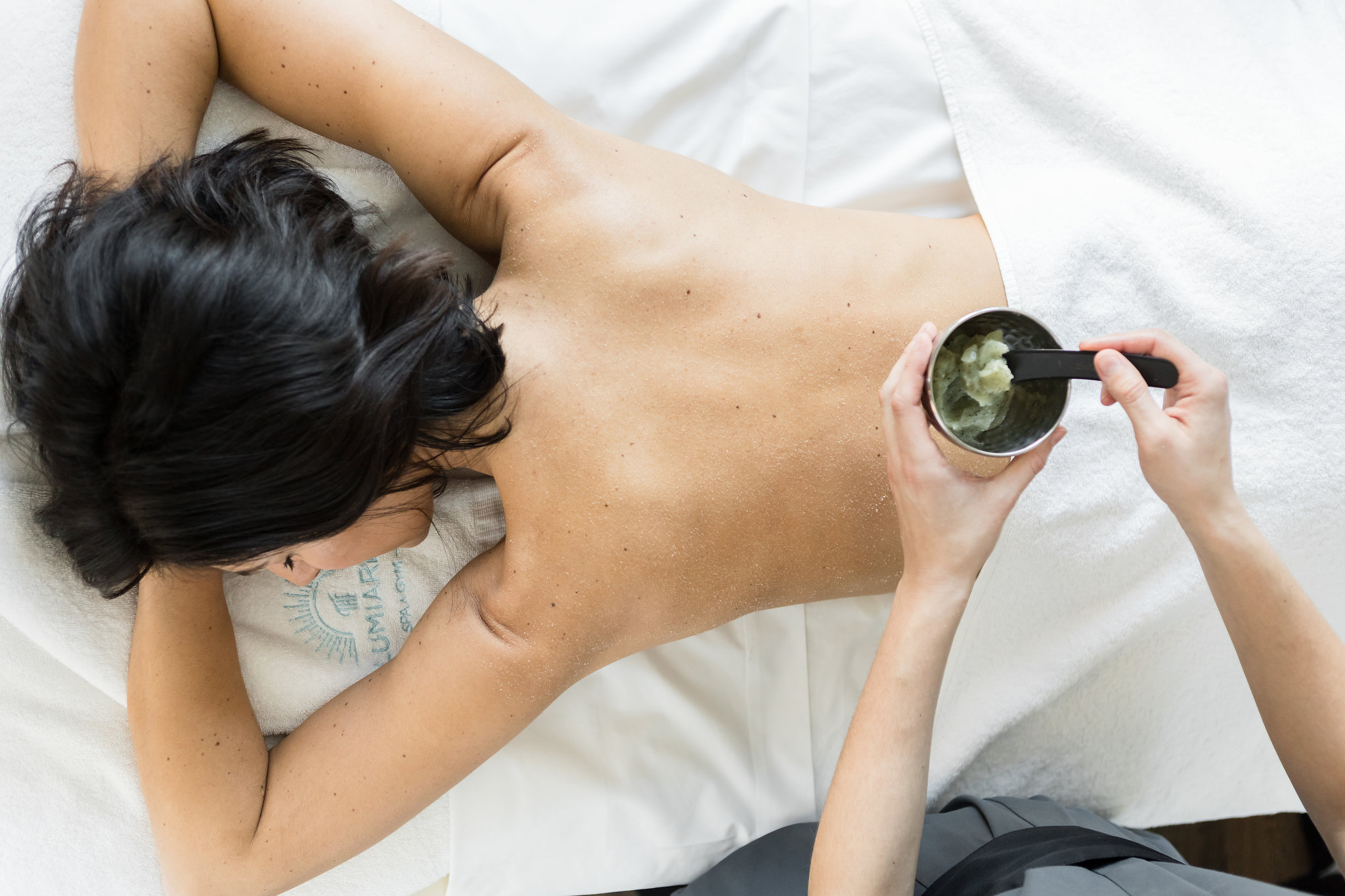 Esqueça o clássico jantar: este dia dos Namorados é para celebrar no spa (e com champanhe)