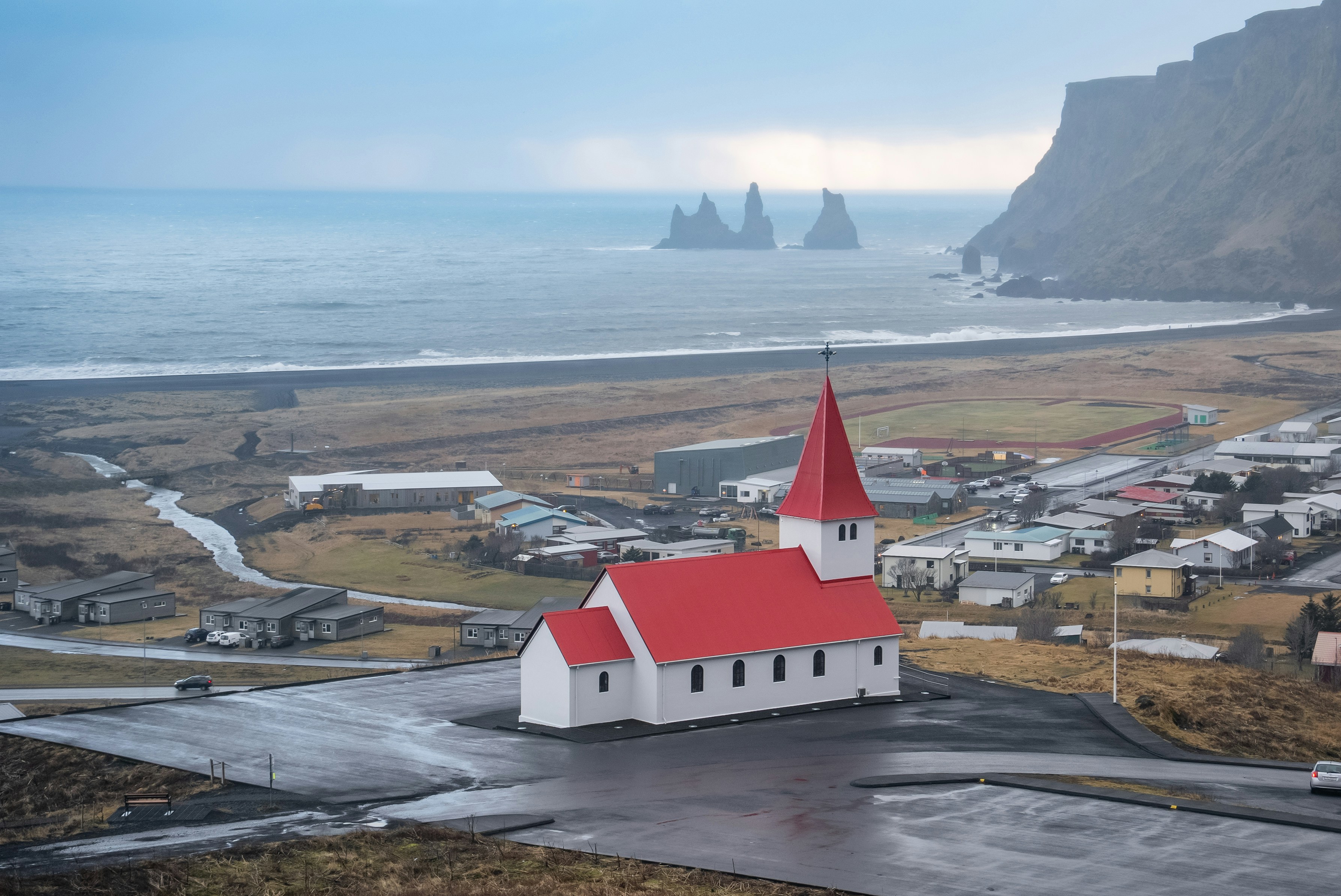 5. Igreja de Vik í Mýrdal – Vik, Islândia (Luterana Islandesa)