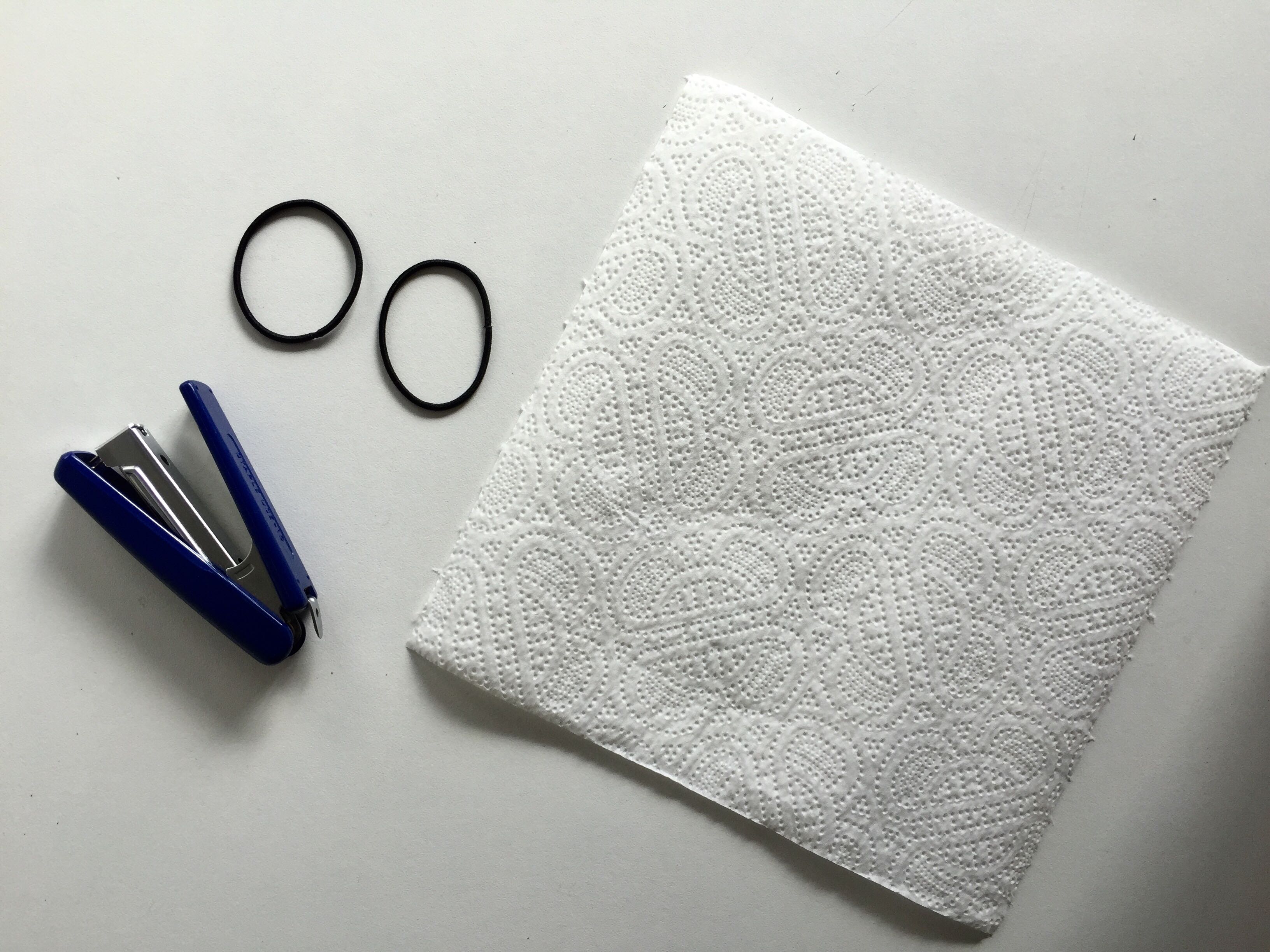COVID-19. Como fazer uma máscara de proteção em casa de forma simples e rápida