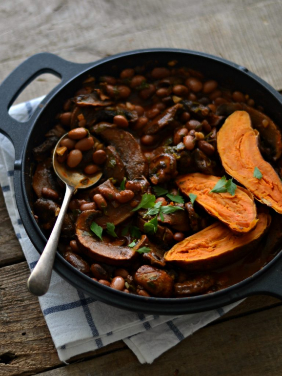Feijoada de feijão manteiga e cogumelos