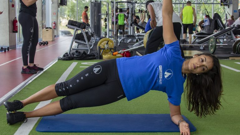 Abdominais. Treino flash para uma barriga tonificada