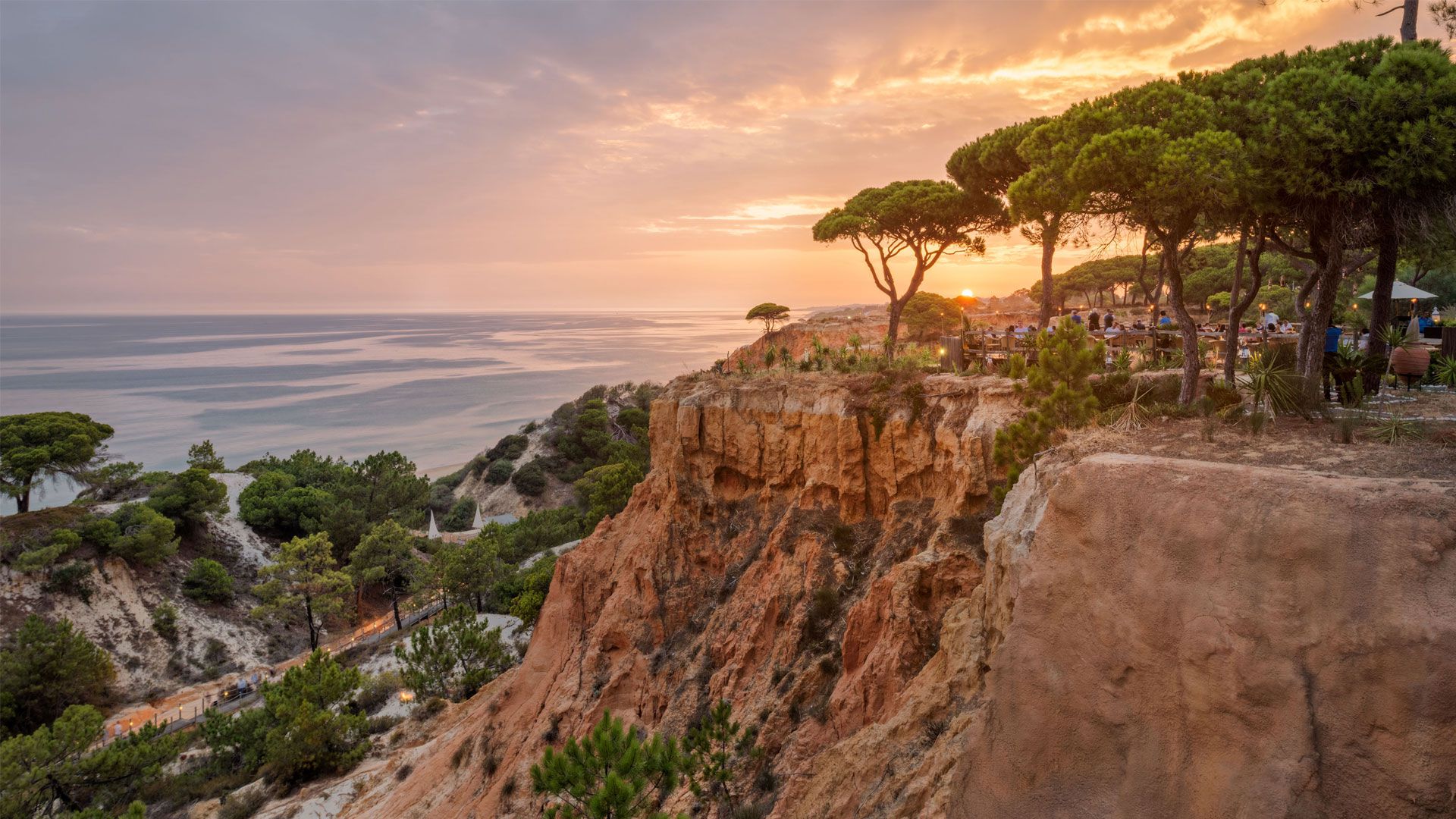 pine cliffs