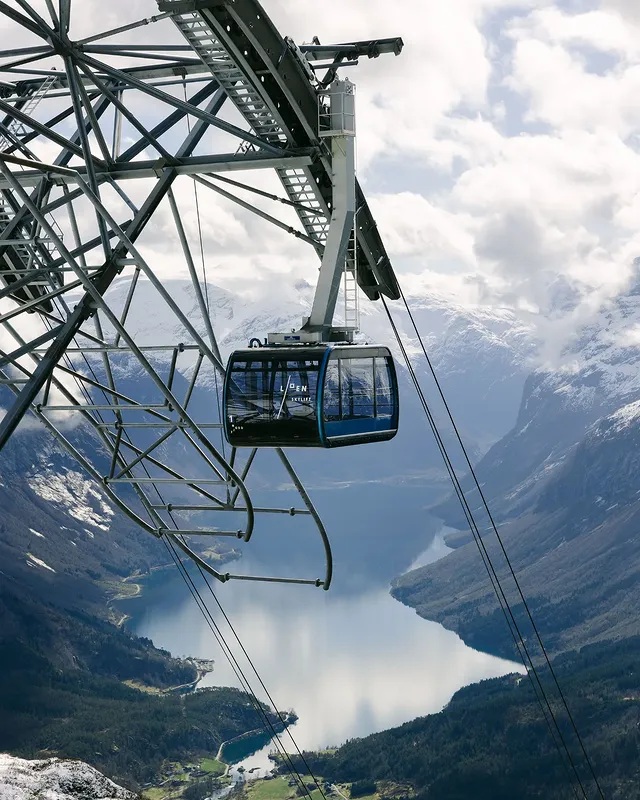 Loen Skylift (Loen, Noruega) Loen Skylift (Loen, Noruega)
