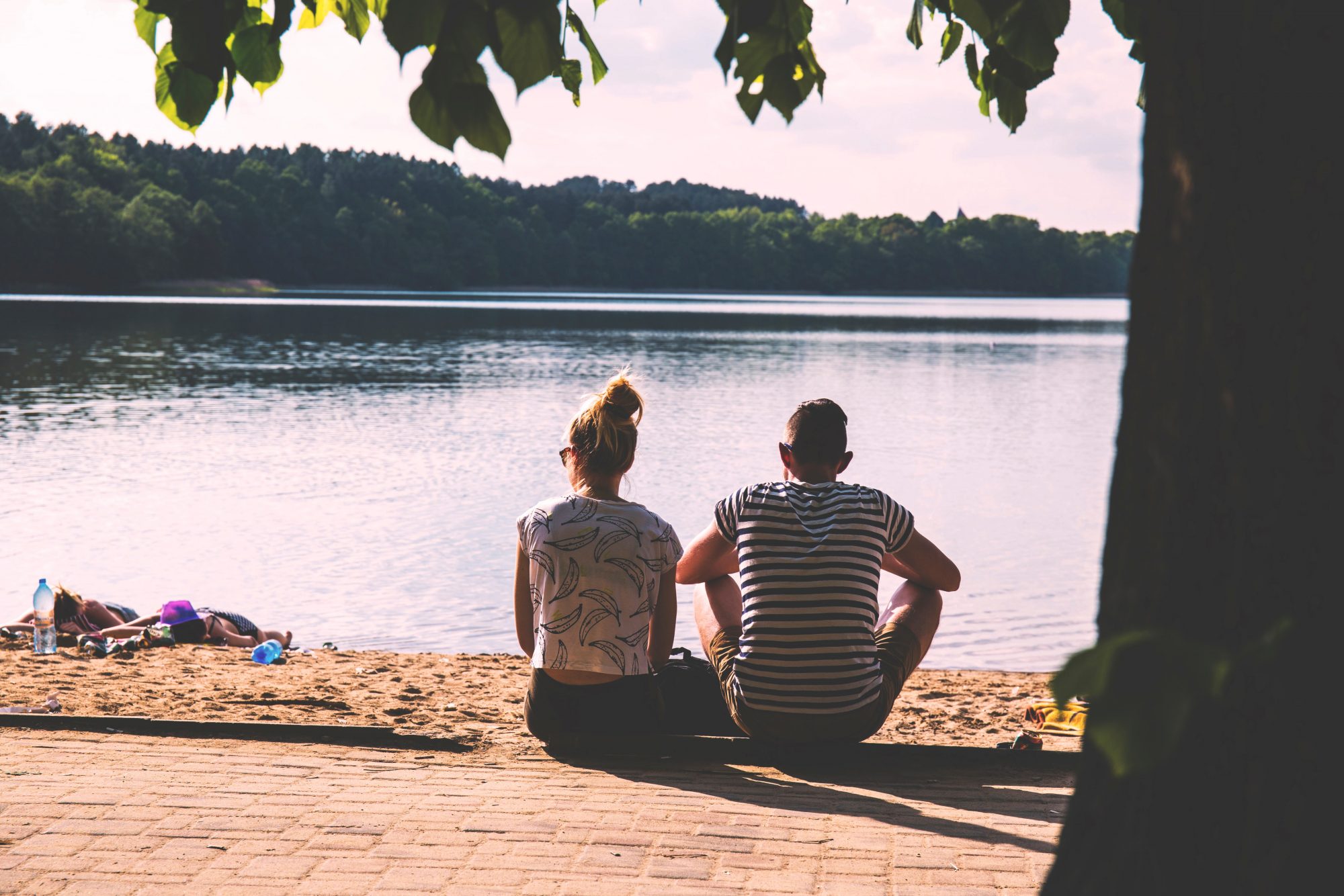 Andreia e Carolina contam como foram traídas no casamento. Psicóloga explica como superar uma traição