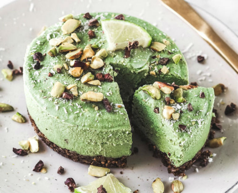 Receita. Como fazer um delicioso cheesecake saudável com pistácio e abacate