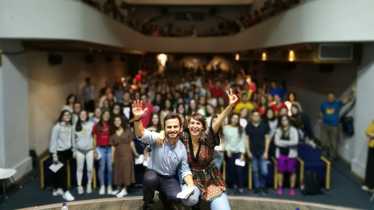 Marine Antunes e o namorado Tiago Castro, depois de uma palestra do projeto 'Se Consegues Sonhar, Consegues Concretizar'