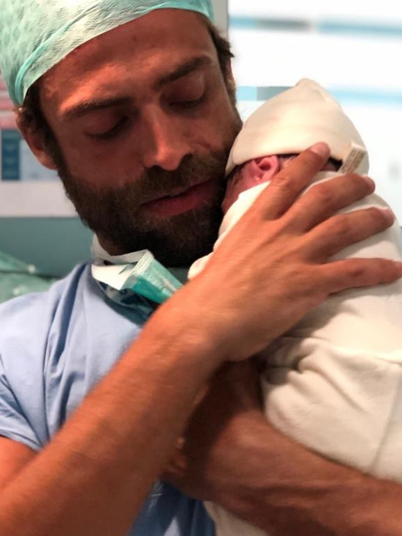 A fotografia que Jessica Athayde partilhou para anunciar que o filho tinha nascido 