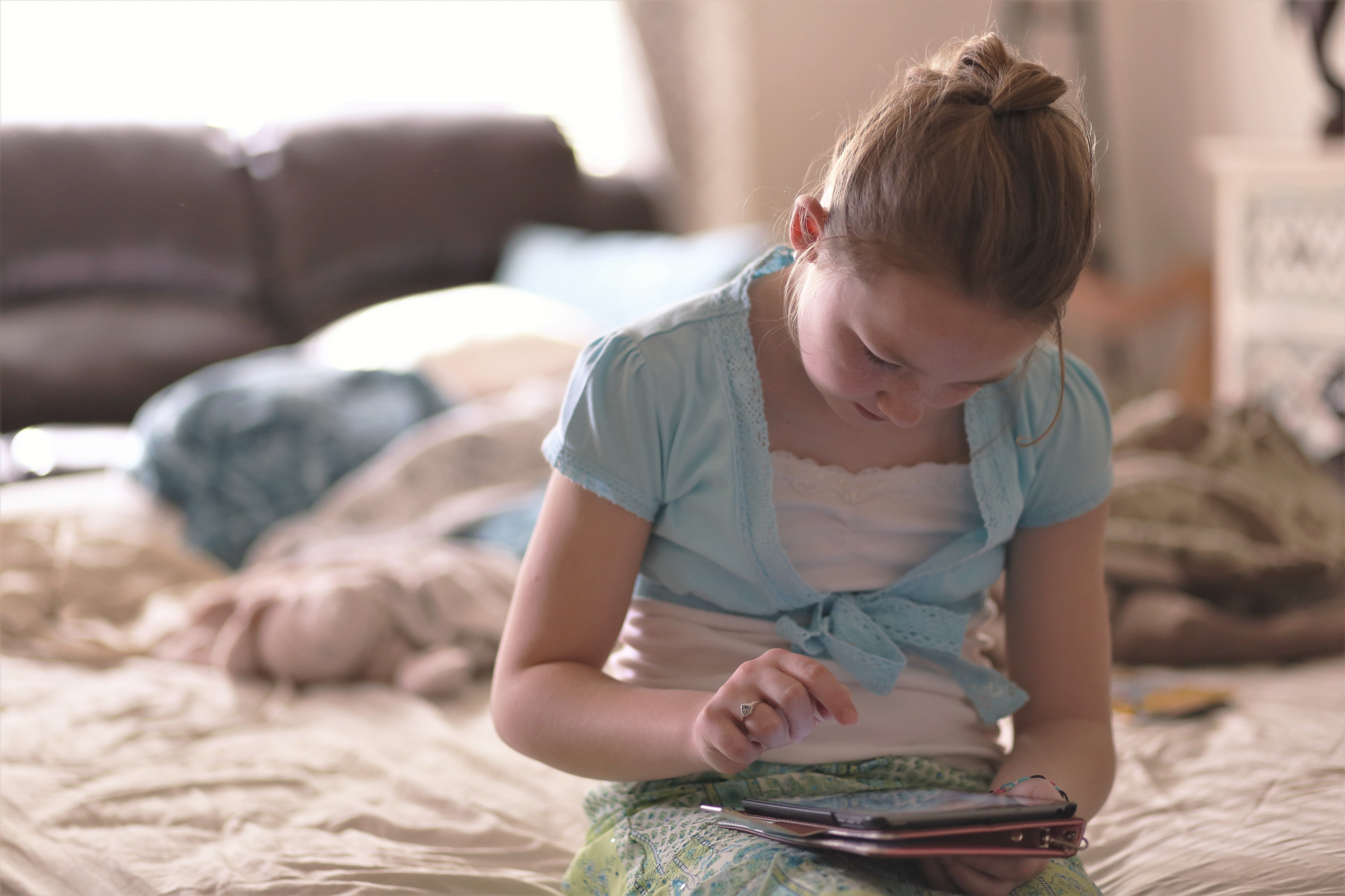 Há vídeos no YouTube e YouTube Kids que apelam ao suicídio infantil
