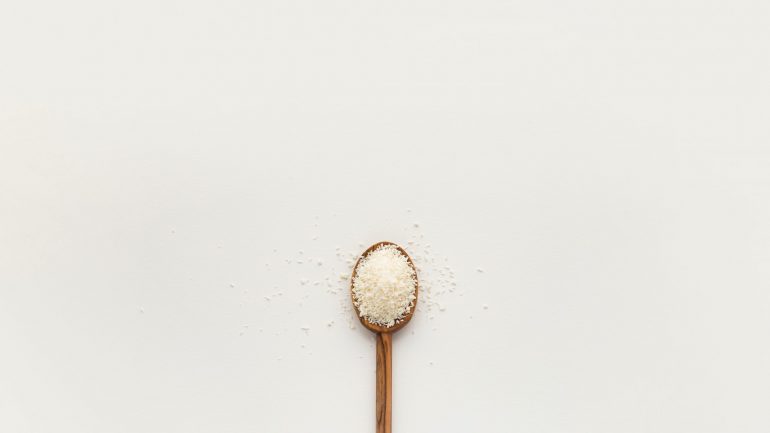 24 coisas que não sabe que o microondas faz (como impedir que a cebola faça chorar)