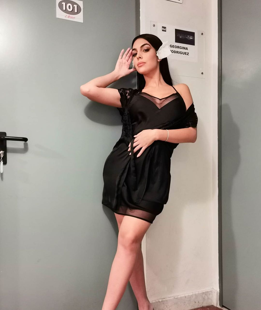 Georgina doa cachet de 140 mil euros a um hospital italiano