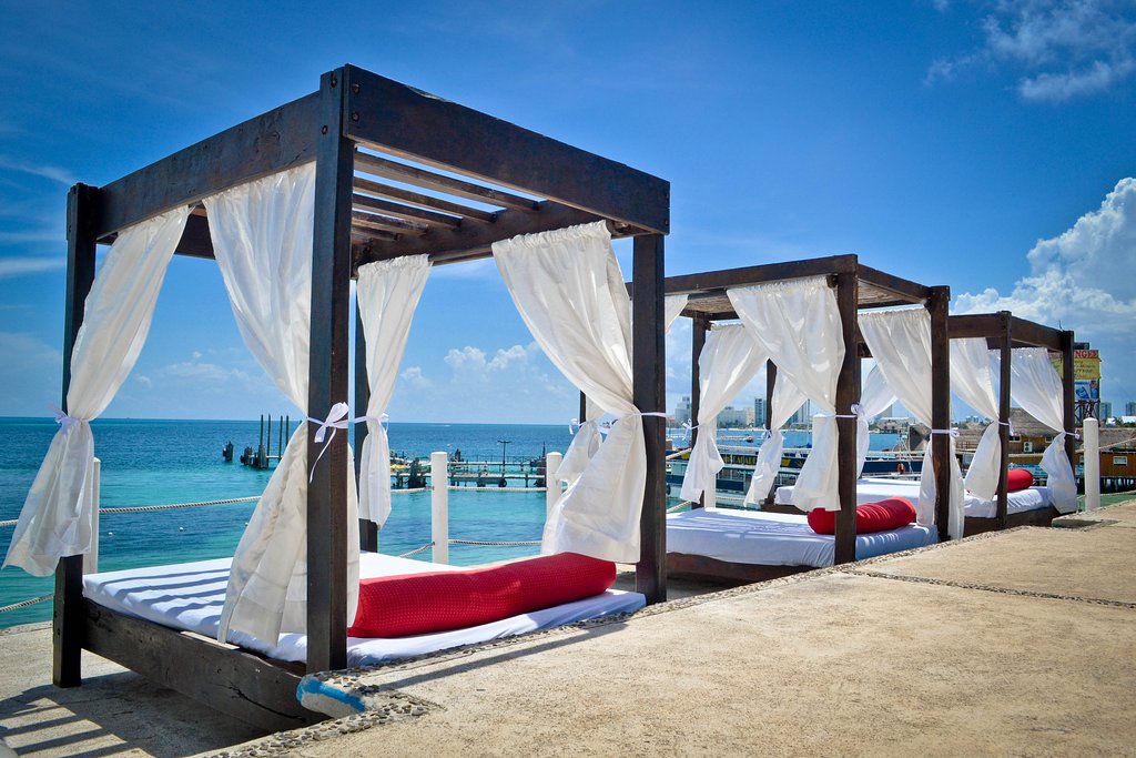 Zanzibar, Bali ou Islantilha. 10 destinos maravilhosos de praia que já estão a aceitar reservas para o verão