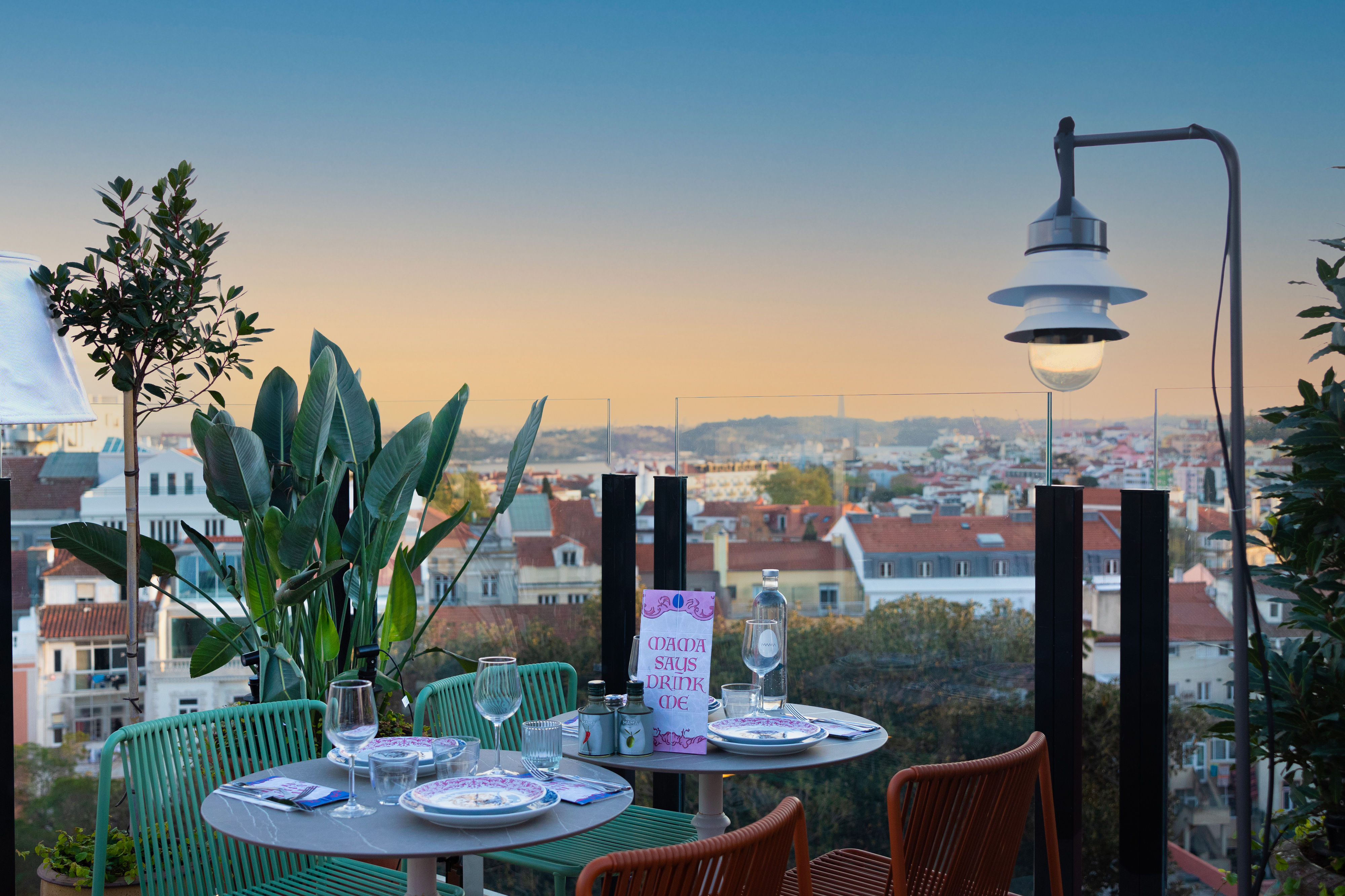 O Mama Shelter Lisboa está quase a abrir o rooftop (e enquanto não há calor, há cerveja picante)
