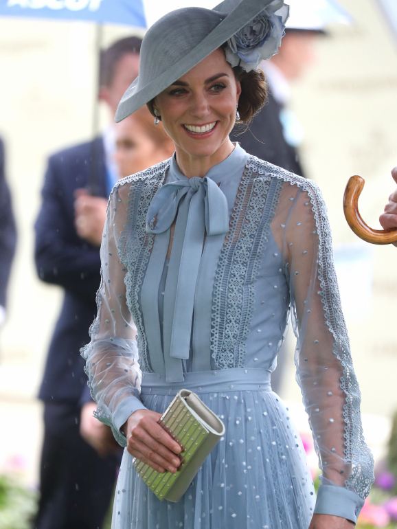 A duquesa de Cambridge espalhou elegância num dos mais famosos eventos do Reino Unido