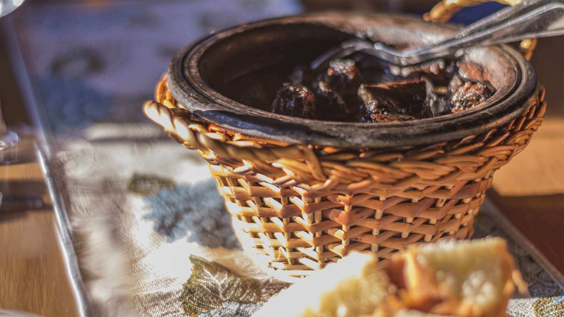 14 coisas que tem de comer e beber se passar pela ilha Terceira