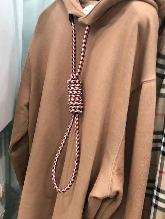 O designer afirma que esta corda era apenas uma inspiração náutica