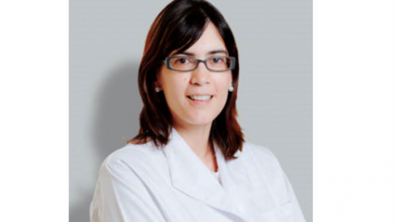 Socorro Piñeiro é neurologista na Clínica de Santo António, do hospital dos Lusiadas