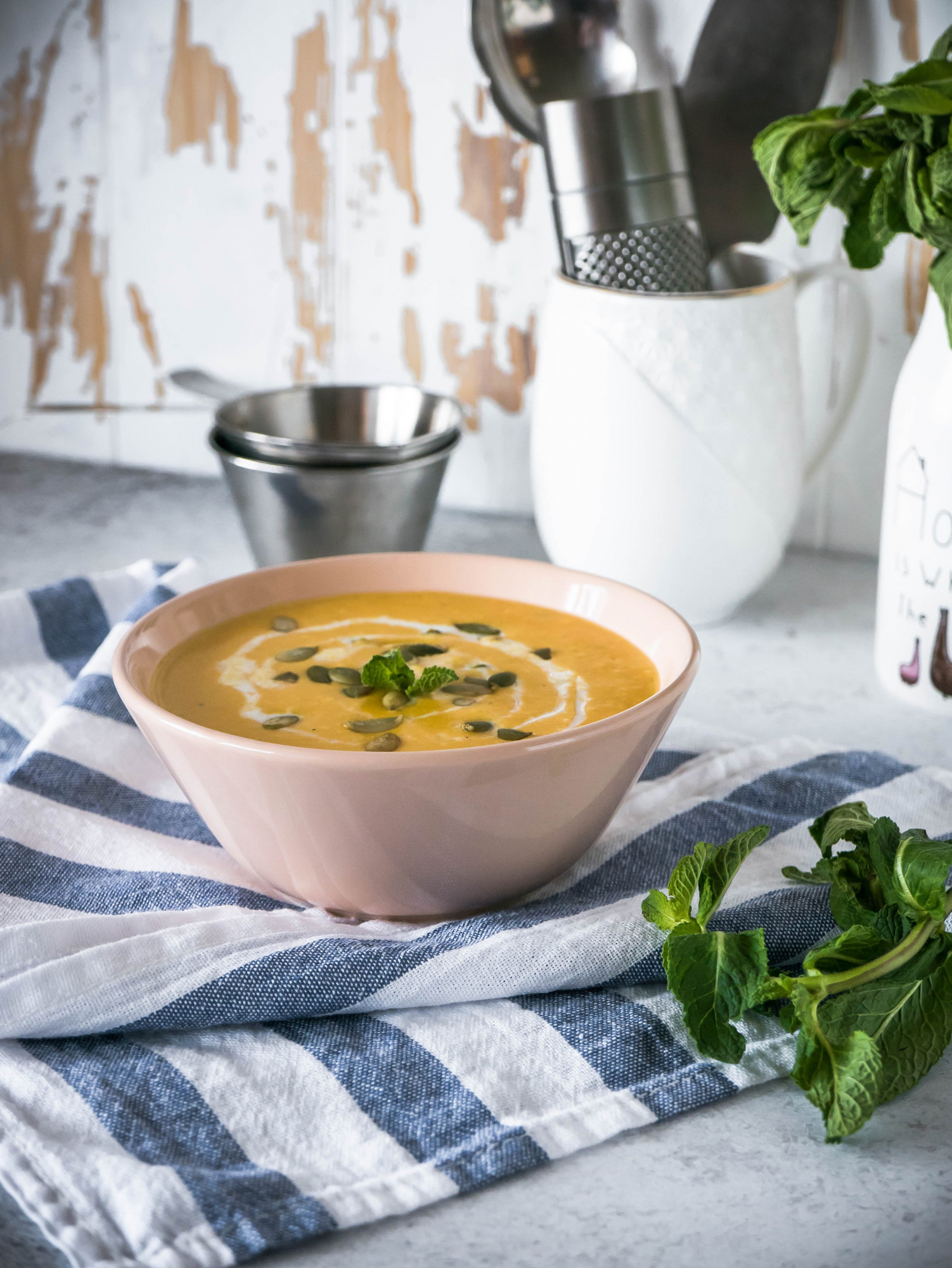 Qual é o mal das sopas de supermercado? Nutricionista indica os 5 principais problemas