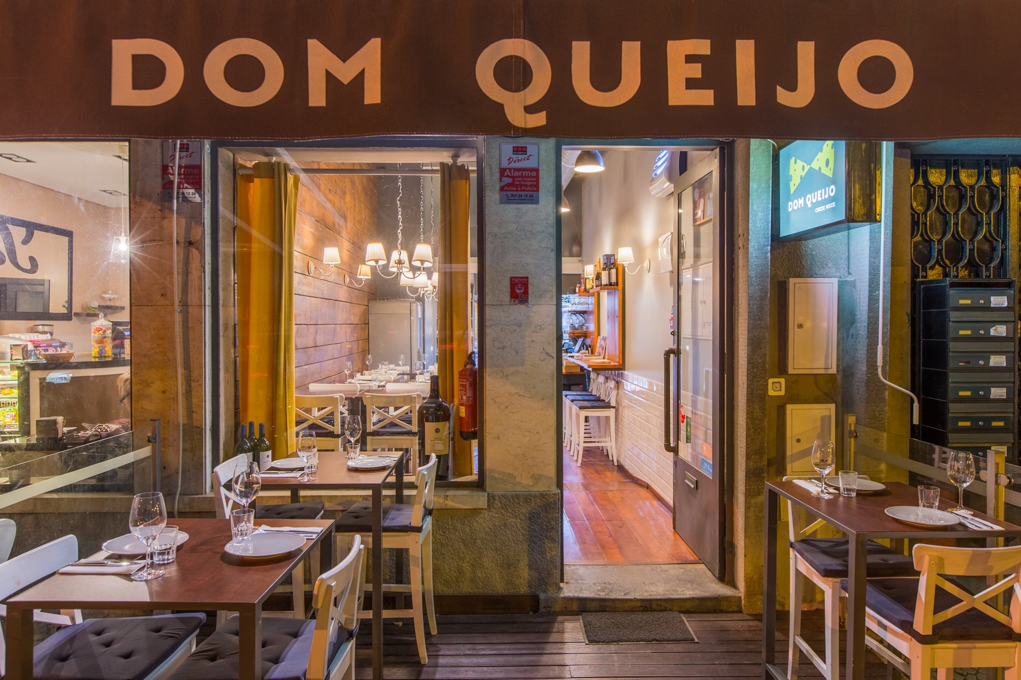 Restaurante lisboeta pede ajuda para acabar com queijo parmesão de 40 quilos