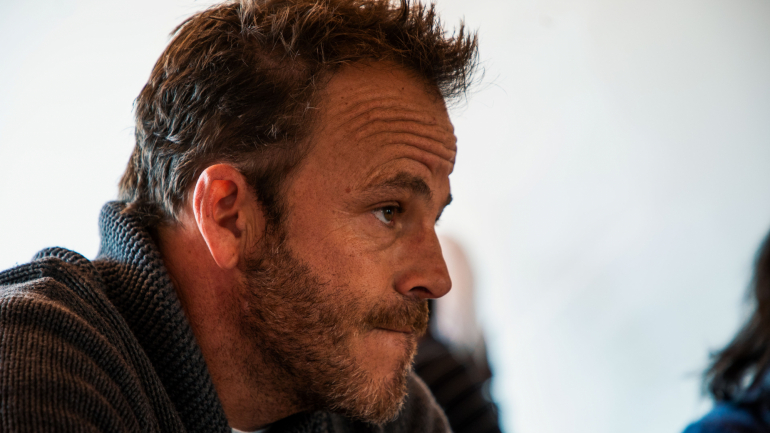 Stephen Dorff não escondeu a emoção ao falar do irmão, que morreu de forma inesperada em 2016