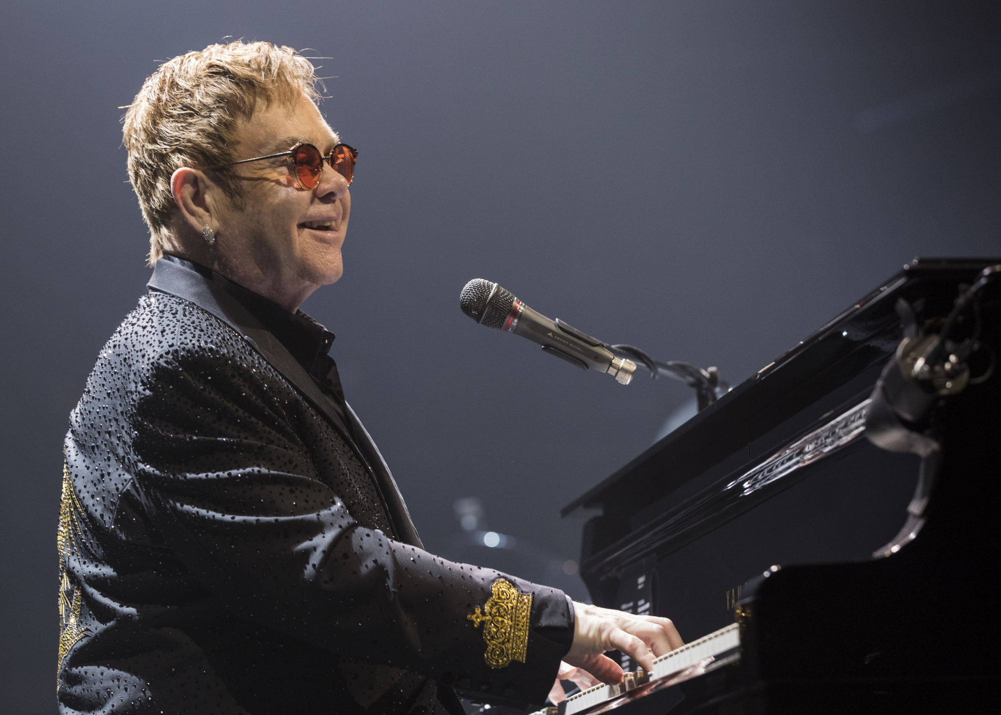 Vem aí um filme sobre a vida de Elton John — e já há trailer
