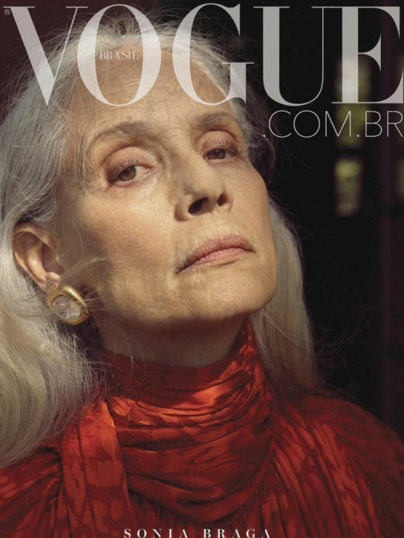 A atriz Sónia Braga na capa da 'Vogue' Brasil