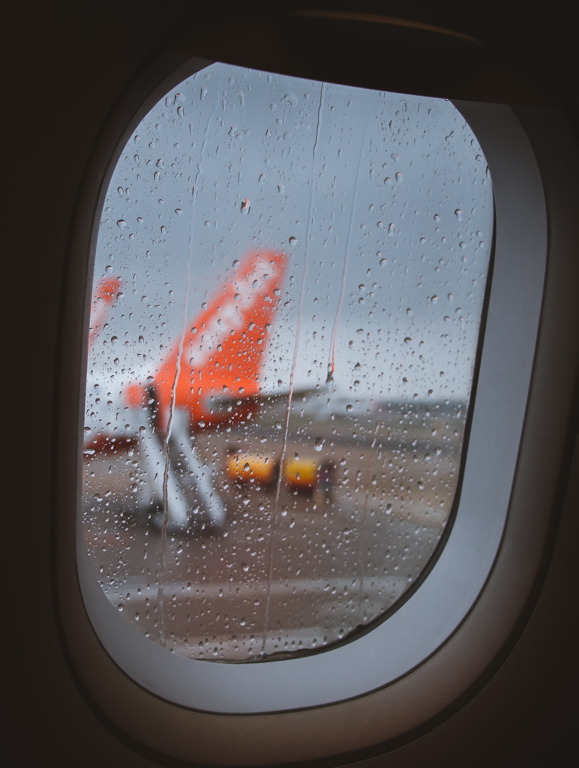 COVID-19. EasyJet põe à venda viagens para o Outono, em toda a Europa, a 39,60€ (e se quiser pode mudar a data sem pagar)