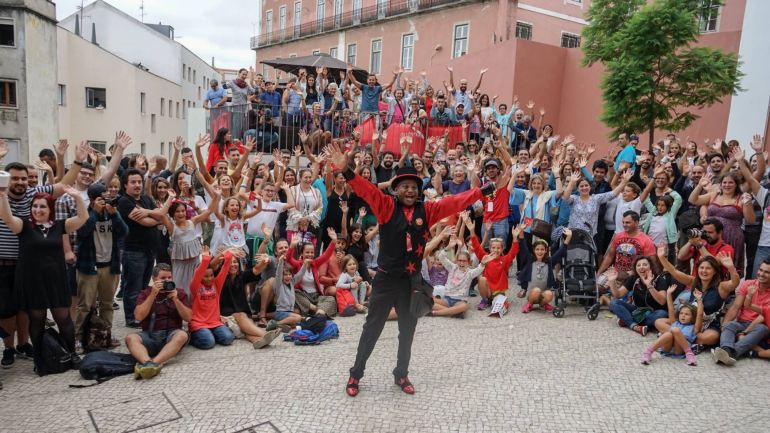 os espetáculos ocupam várias praças da cidade