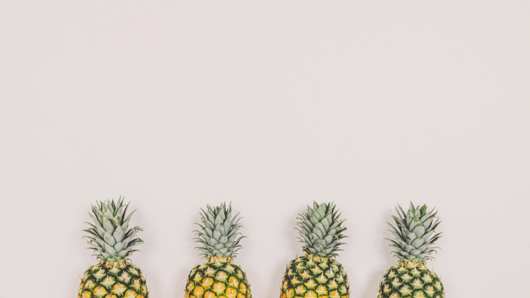 Dieta da maçã, leite, ananás. Porque é uma péssima ideia seguir estes planos alimentares