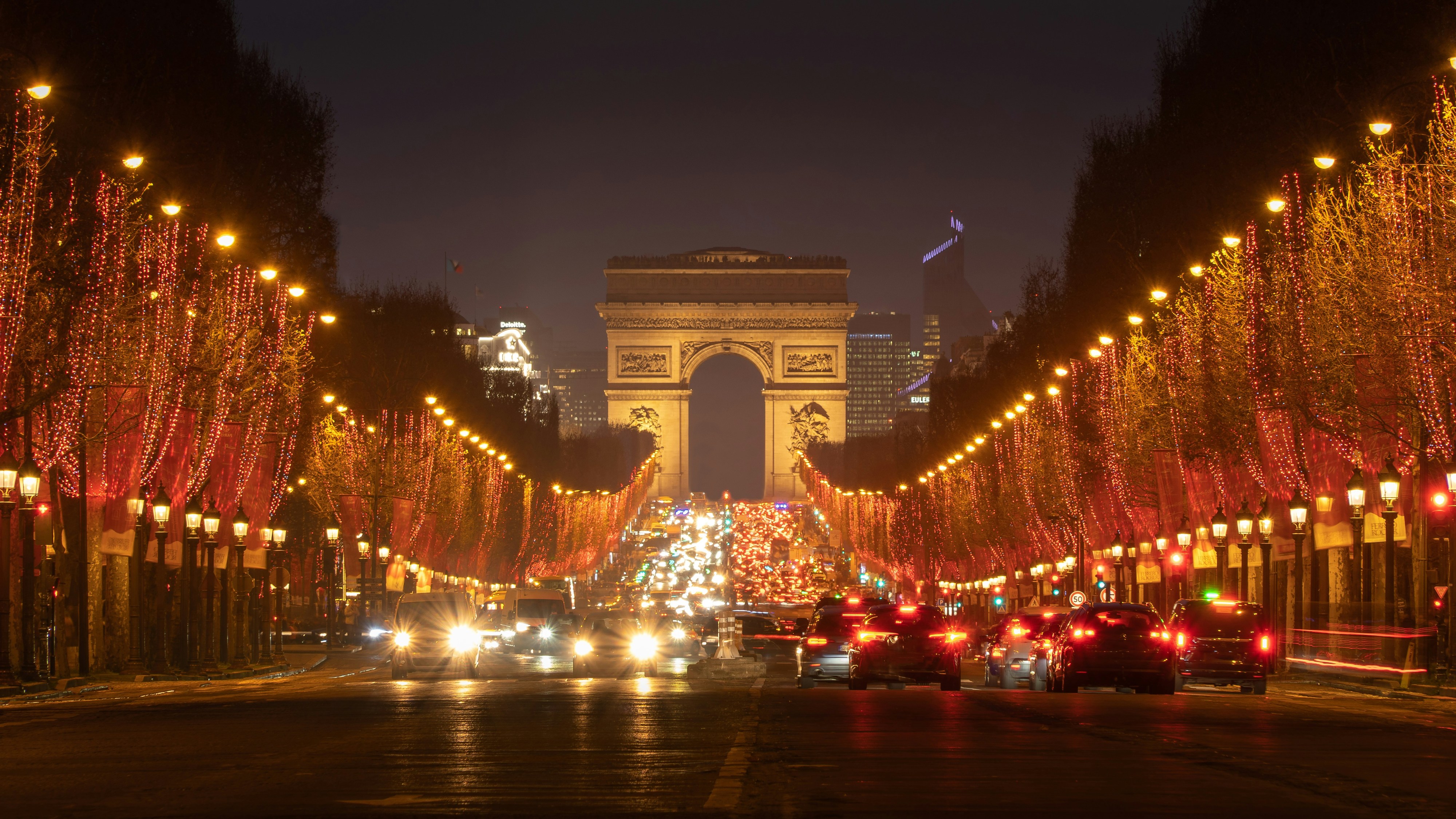 Avenida dos Champs-Élysées Avenida dos Champs-Élysées