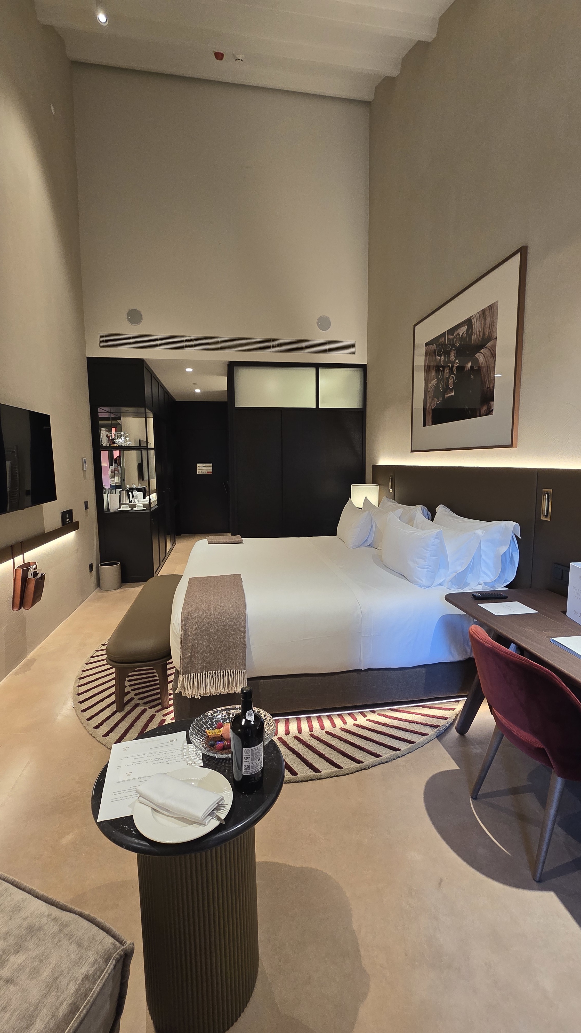Premium room with terrace and river view, Tivoli Kopke Gaia