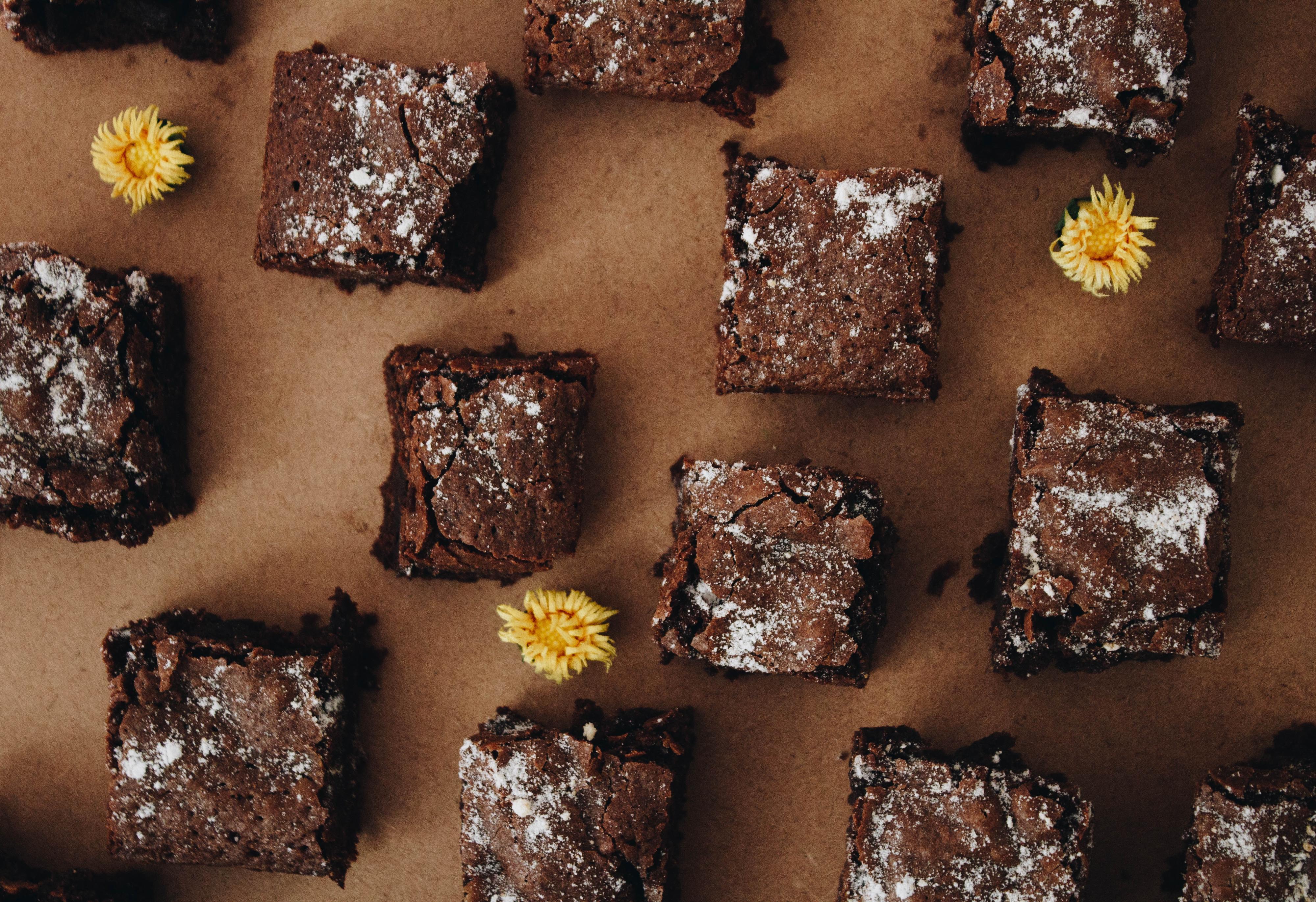 Estamos viciados nos novos brownies sem glúten da Auchan (e uma embalagem de 8 custa menos de 3€)